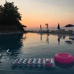 Iris * Vlorë
