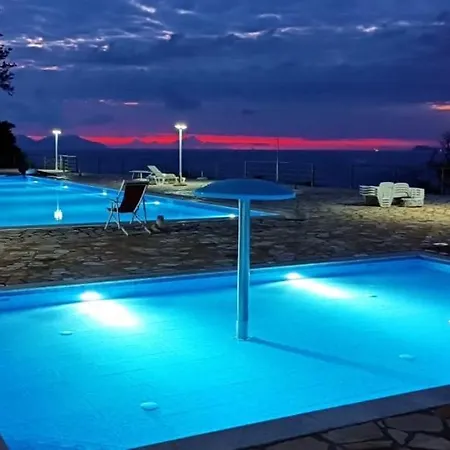 Iris * Vlorë