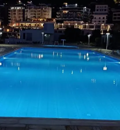 Iris Apartament *